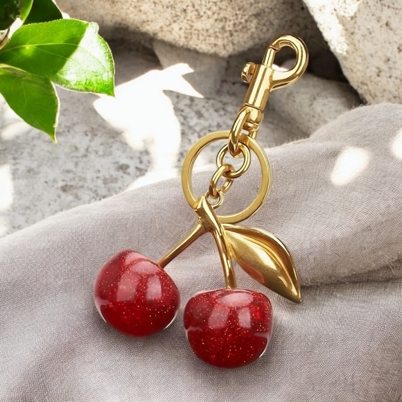 🆕️ Glitzy Cherry Delight Fashion Glitter Resin Cherry Bag Gold Charm Keychain - Picture 10 of 13